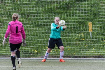 Bild 41 - B-Juniorinnen Pokalfinale SV Henstedt Ulzburg - SG Holstein Sued : 2:0